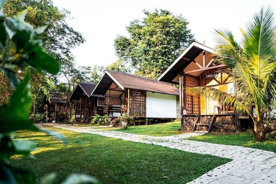 Banlaw Garden Resort Puerto Princesa Bagian luar foto